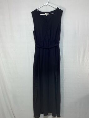 Black Sleeveless XL V-Neck Maxi with Waist Tie
